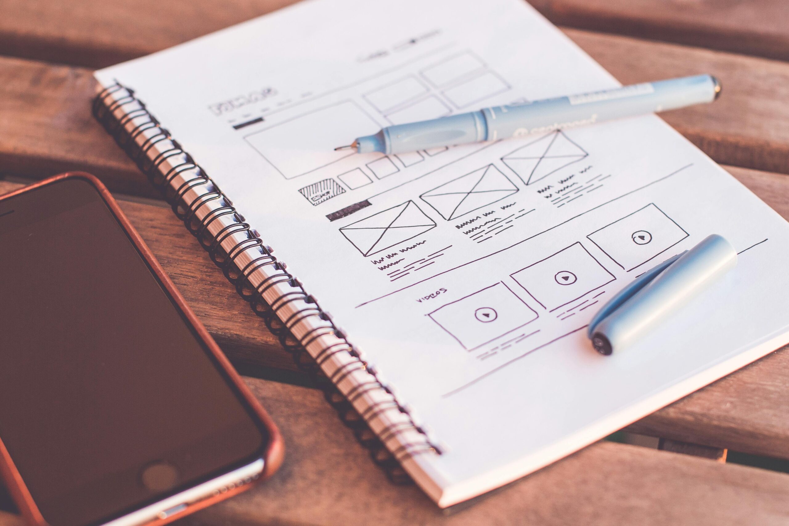 Design-First: Dlaczego Twój e-commerce potrzebuje makiety UX przed linią kodu?